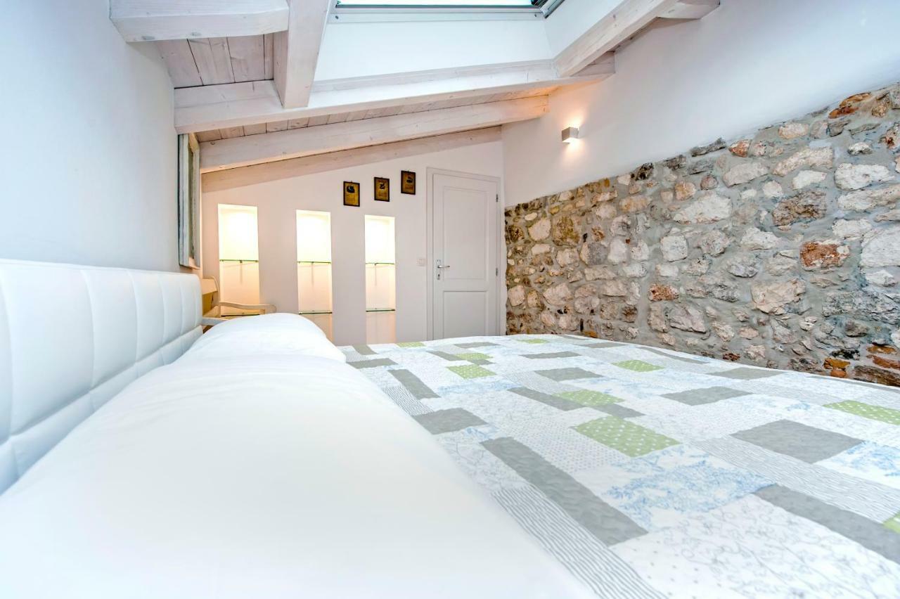 Apartment And Studio Ca' 3 Vie 로비니 외부 사진