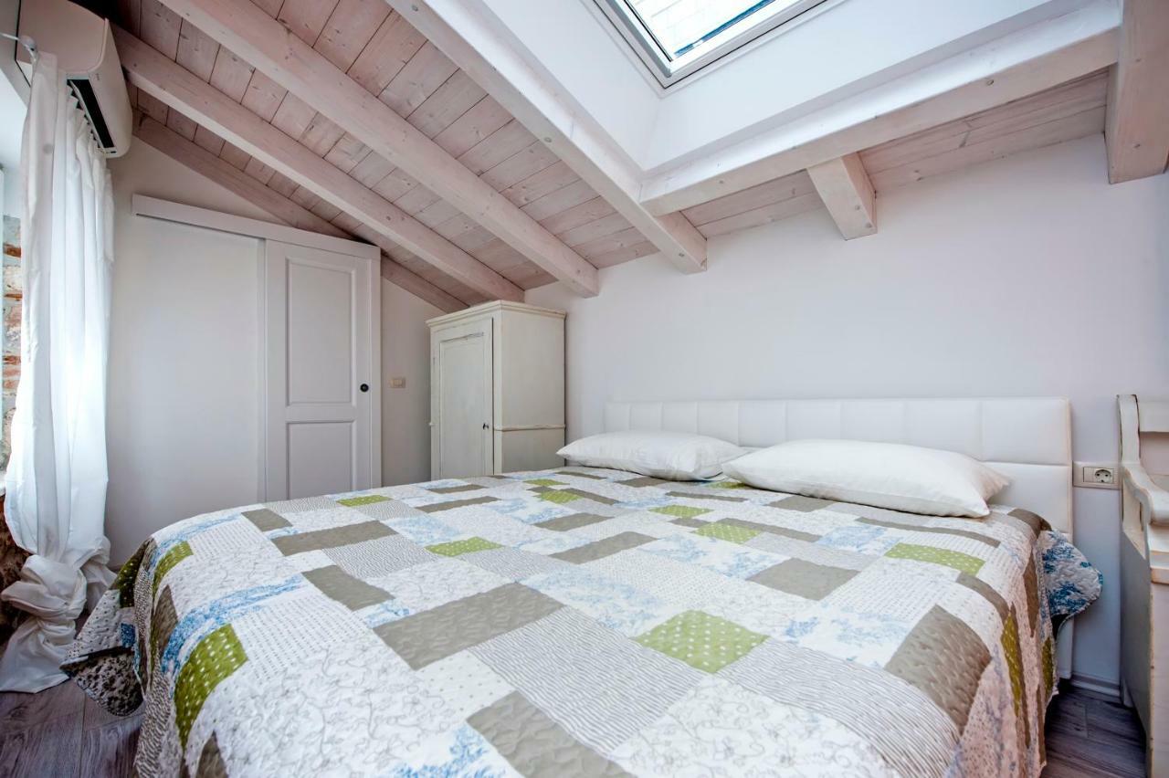 Apartment And Studio Ca' 3 Vie 로비니 외부 사진