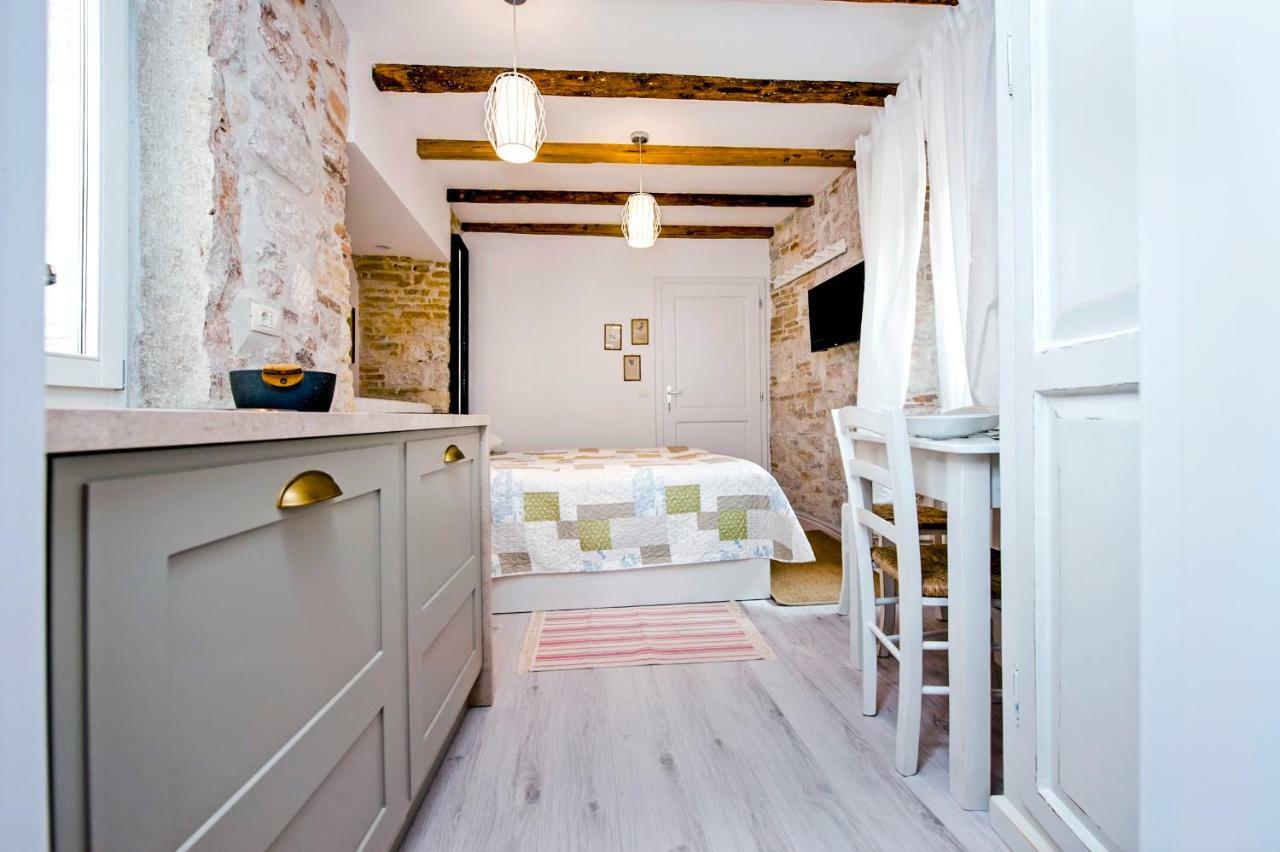 Apartment And Studio Ca' 3 Vie 로비니 외부 사진